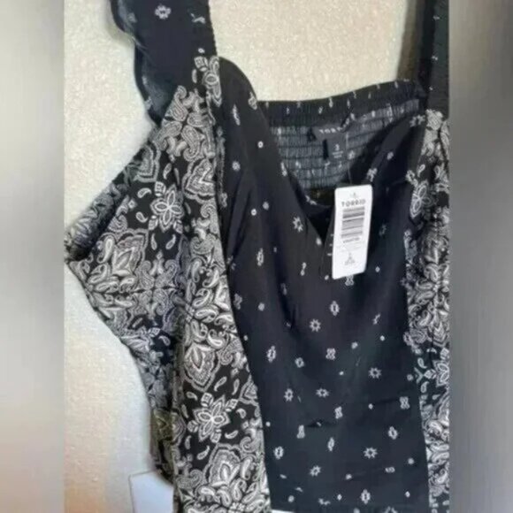 NWT TORRID Challis Smocked Ruffle Trim Crop Top - Picture 9 of 9